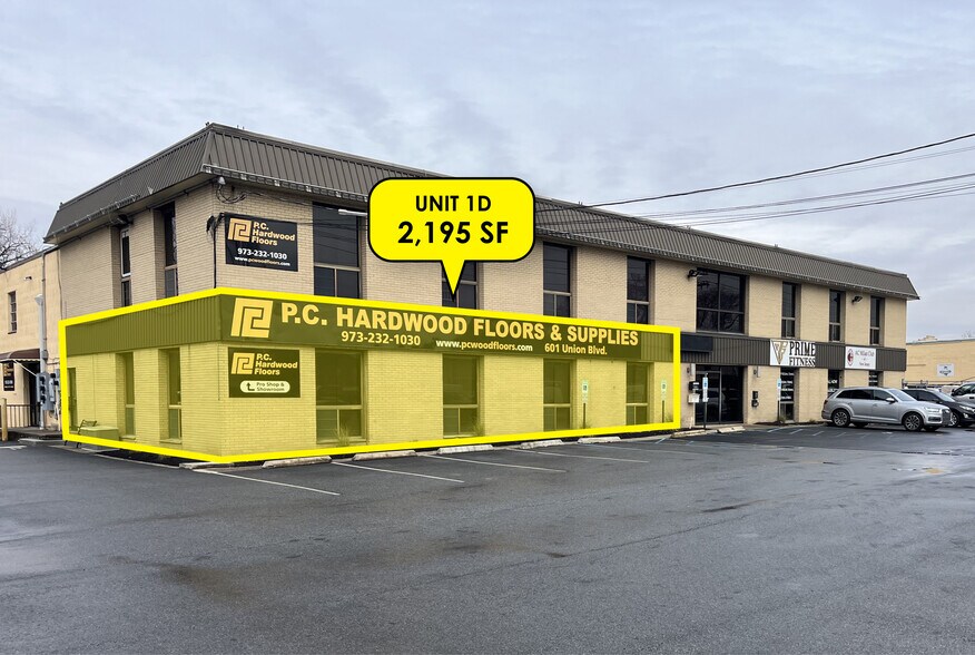 Primary Photo Of 601-605 Union Blvd, Totowa Showroom For Lease