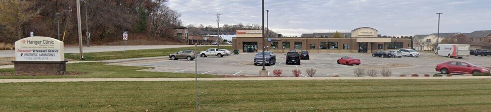 More Photos Of 121 23rd Ave SW, Rochester Veterinarian Kennel For Sale