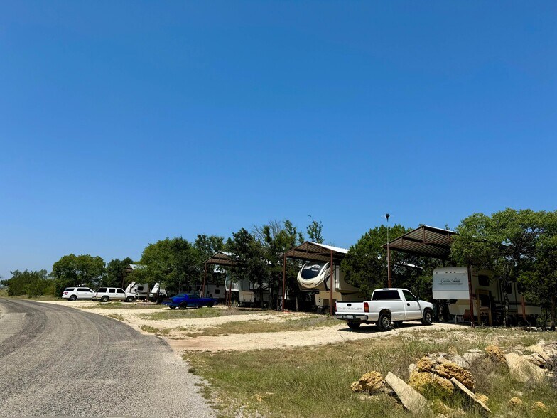 More Photos Of 1321 N FM 56, Glen Rose Trailer Camper Park For Sale
