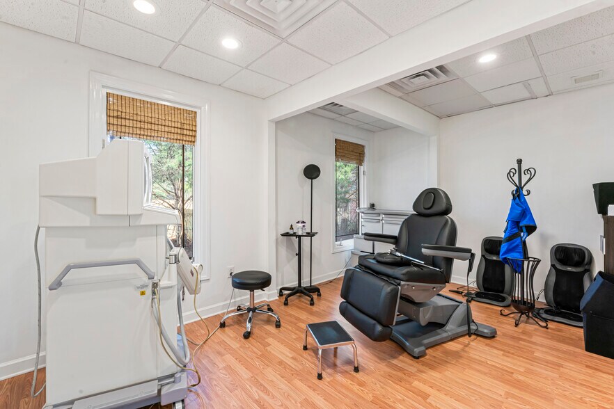 More Photos Of 522 Brandies Cir, Murfreesboro Office For Lease