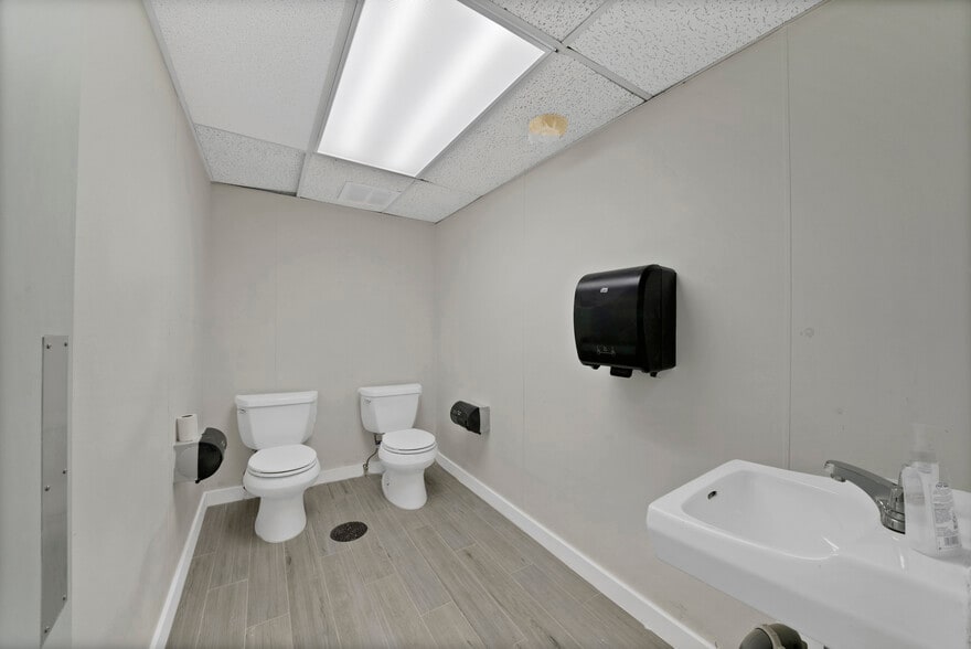 More Photos Of 130 S Moore Rd, Coppell Daycare Center For Sale