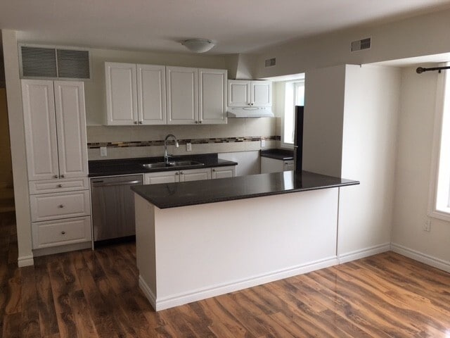 More Photos Of 2851 Kingston Rd, Toronto Storefront Retail Residential For Lease