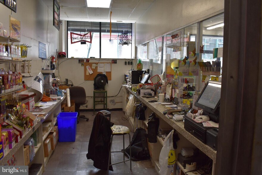 More Photos Of 4655-4661 Paul St, Philadelphia Light Distribution For Sale