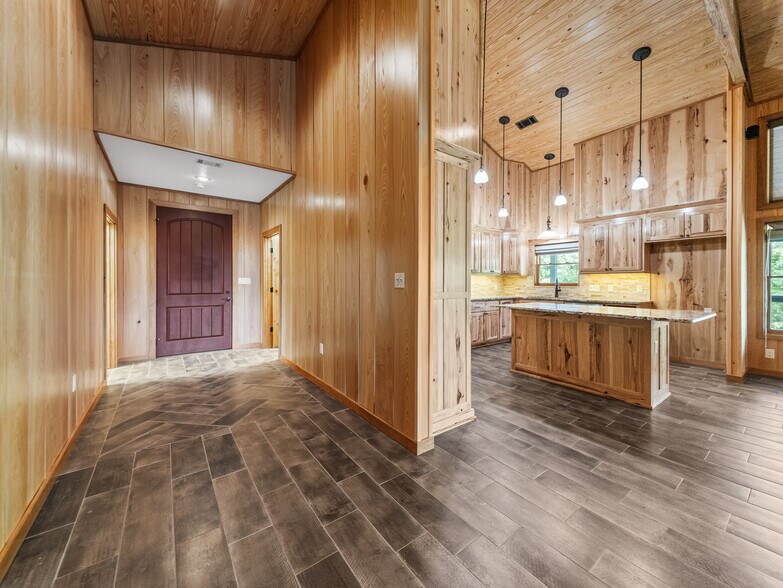 More Photos Of 110 Lizard ln, Story Specialty For Sale