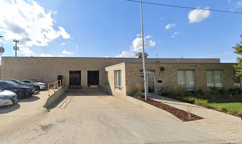 More Photos Of 6100 S New England Ave, Chicago Manufacturing For Lease