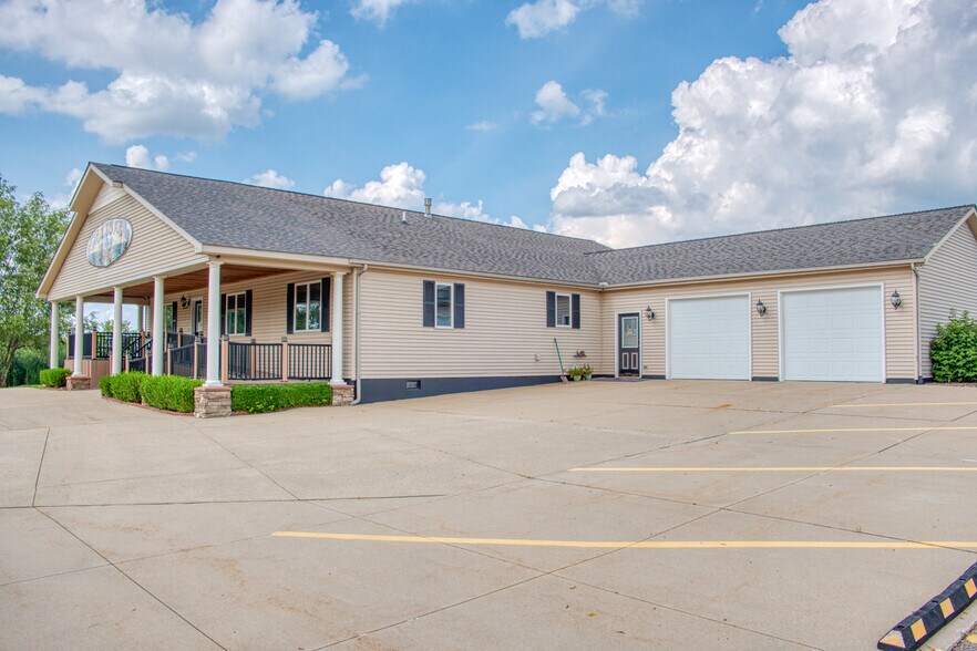More Photos Of 1605 Vandekarr Rd, Owosso Assisted Living For Sale