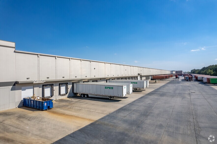 More Photos Of 150 Greenwood Industrial Pky, McDonough Warehouse For Lease
