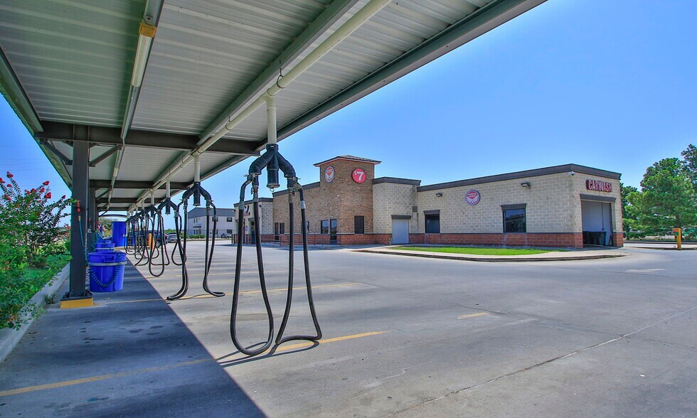 More Photos Of 2858 Treaschwig Rd, Houston Carwash For Sale