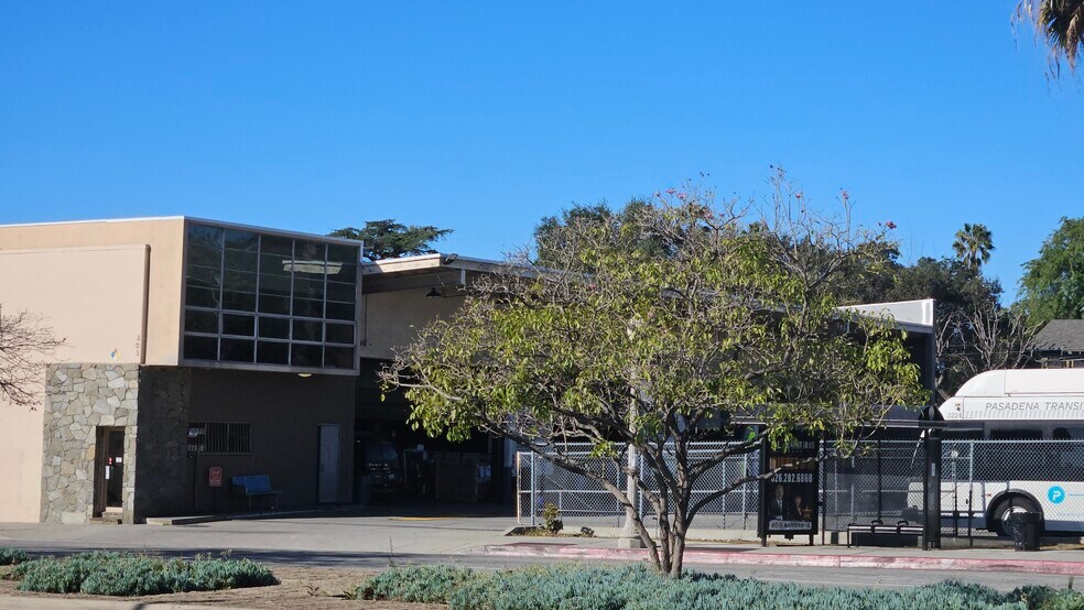 More Photos Of 303 N Allen Ave, Pasadena Warehouse For Sale