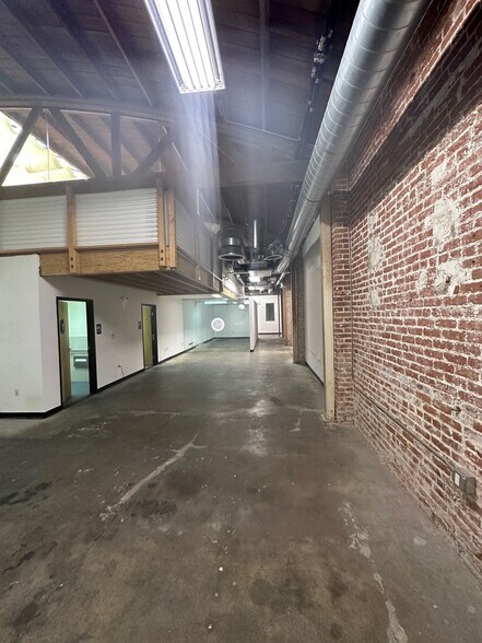 More Photos Of 3608-3610 San Fernando Rd, Glendale Loft Creative Space For Sale