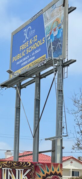 More Photos Of 1434-1444 Garnet Ave, San Diego Storefront For Sale