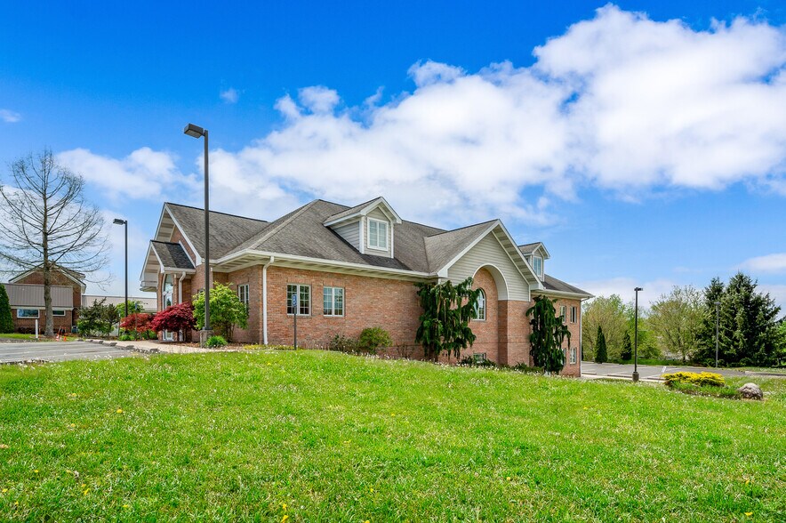 More Photos Of 3135 Wilmington Rd, New Castle Medical For Sale