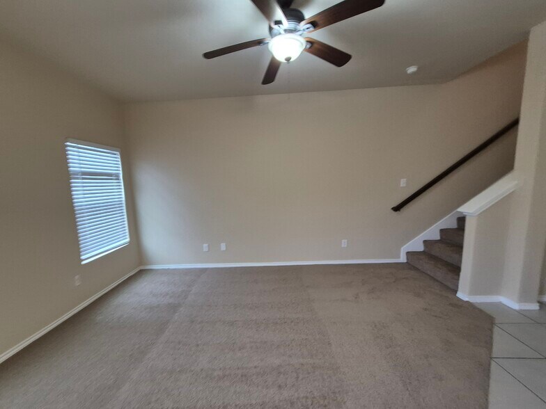 More Photos Of 8710 Vista de Nubes, Converse Apartments For Sale