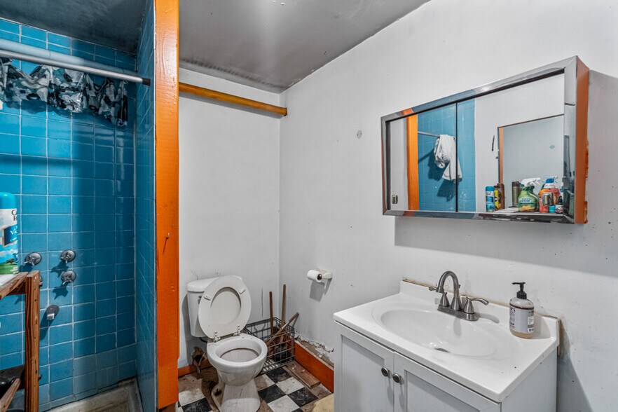 More Photos Of 656 Henry St, Brooklyn Apartments For Sale