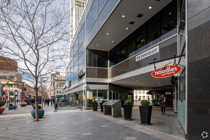 More Photos Of 370 17th St, Denver Office For Lease