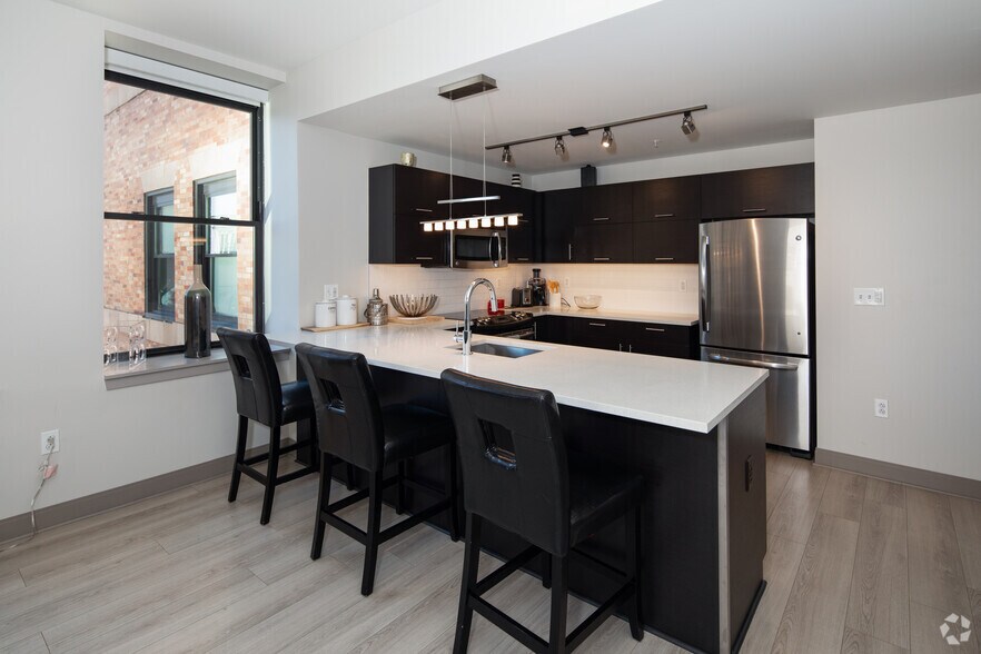 More Photos Of 1338 Chestnut St, Philadelphia Apartments For Sale