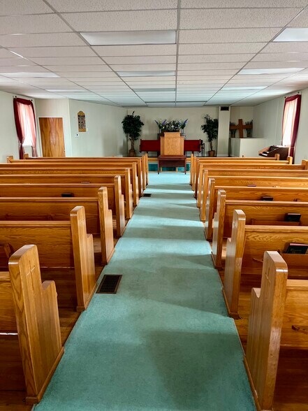 More Photos Of 365 Central Ct, Steubenville Religious Facility For Lease