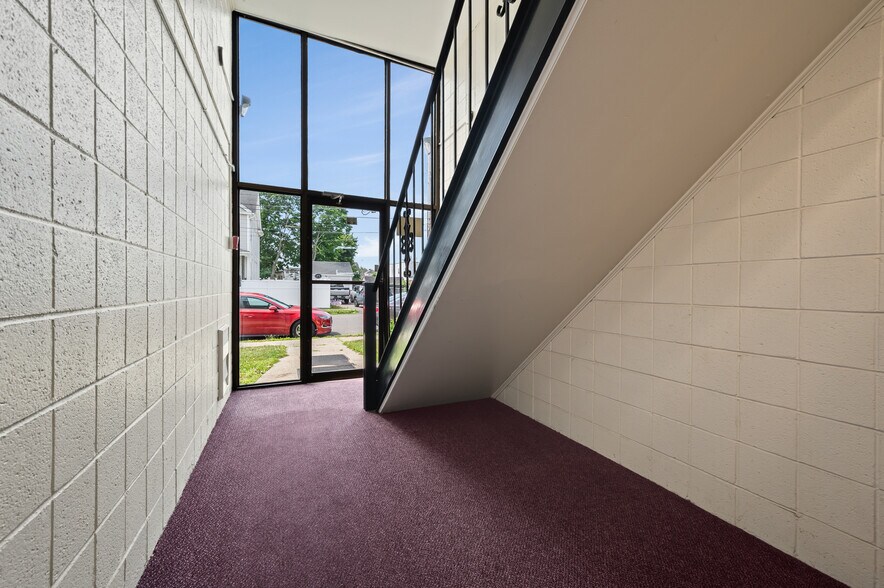 More Photos Of 25 St Stephen St, Bridgeport, Ct, Bridgeport Apartments For Sale