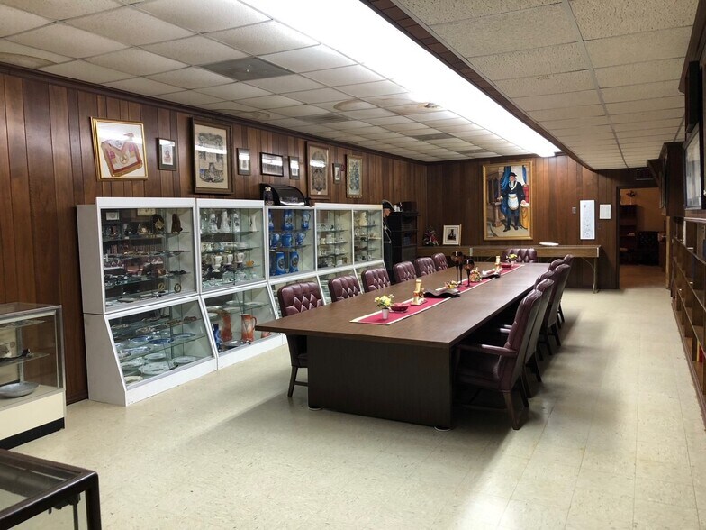 More Photos Of 3401 Cedar Ln, Portsmouth Lodge Meeting Hall For Sale