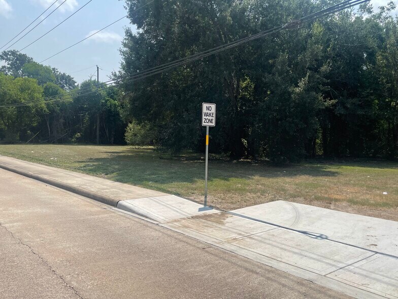 Primary Photo Of 2102 Mons ave, Rosenberg Land For Sale