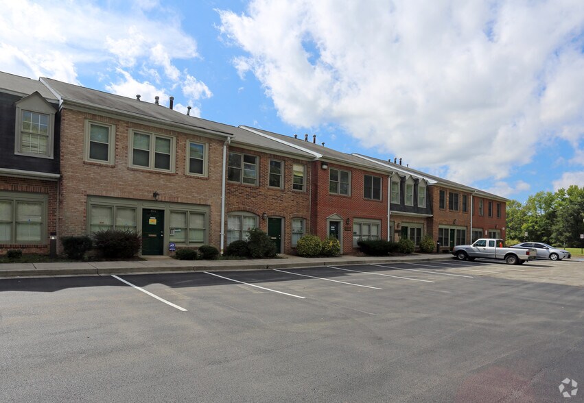5627 Allentown Rd, Suitland, MD 20746 Office Live Work Unit For Sale