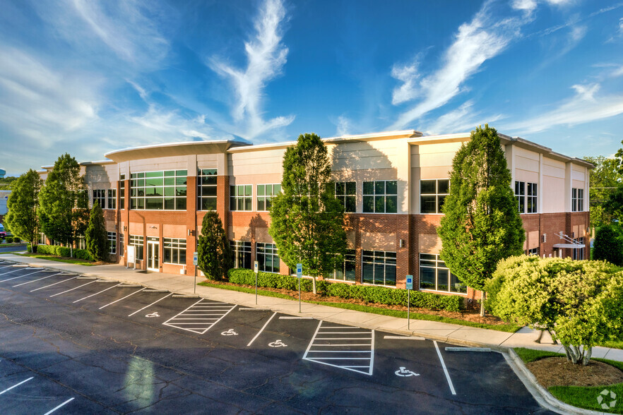 Primary Photo Of 2315 W Arbors Dr, Charlotte Office For Lease