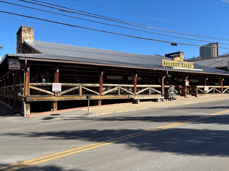 Primary Photo Of Historic Nature Trail, Gatlinburg Restaurant For Sale