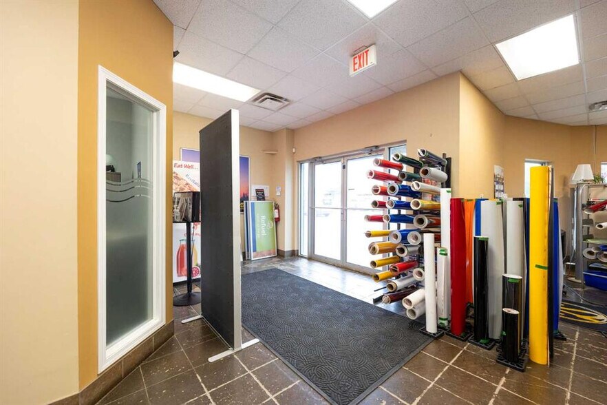 More Photos Of 195 Mackay Cres, Fort McMurray Warehouse For Sale