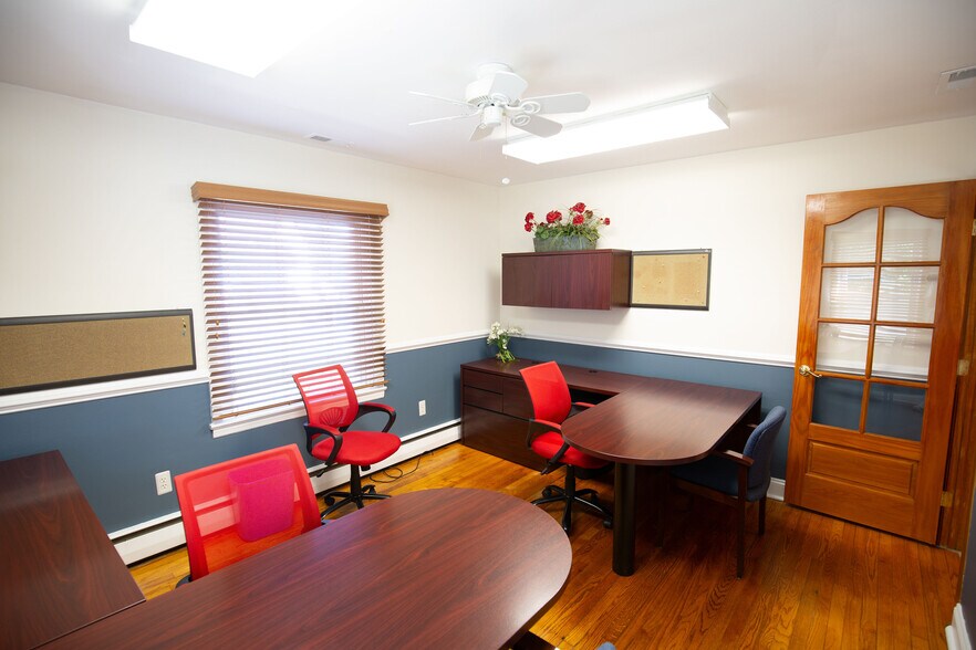 More Photos Of 524 S Main St, Bel Air Office For Sale