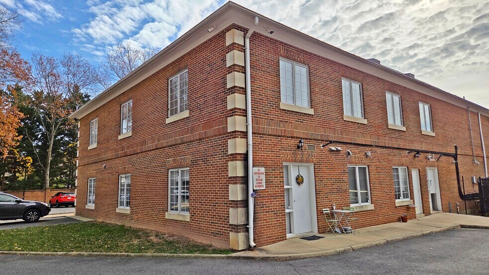 More Photos Of 1900 Elkin St, Alexandria Medical For Lease