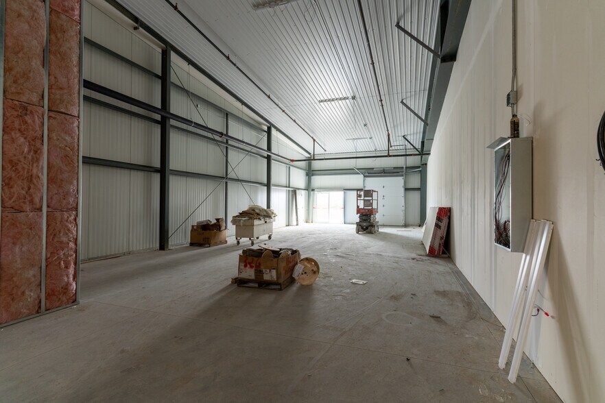 More Photos Of 595 1st St, Hanover Warehouse For Lease