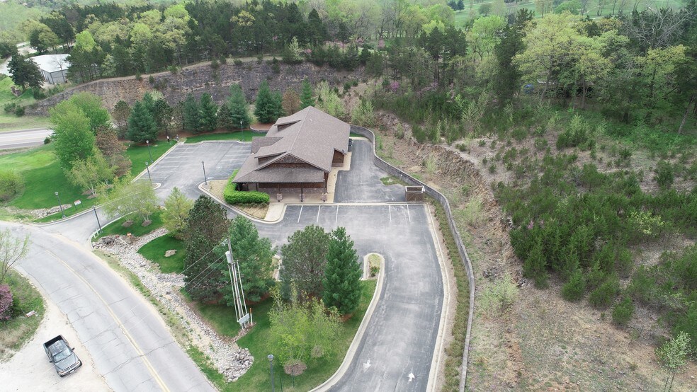 More Photos Of 80 Old Fifty Four Rd, Camdenton Office For Sale