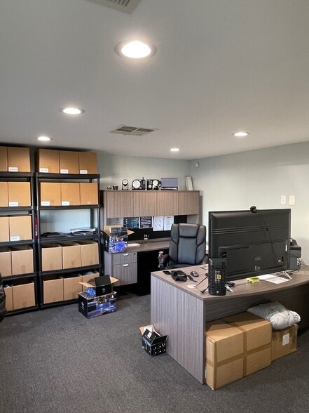 More Photos Of 300-308 E 2nd Ave, La Habra Service For Sale