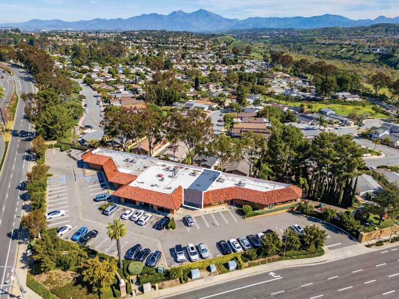 More Photos Of 27500 Marguerite Pky, Mission Viejo Freestanding For Lease