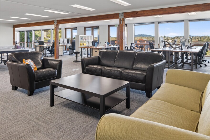 More Photos Of 4540 SW Kelly Ave, Portland Office For Sale