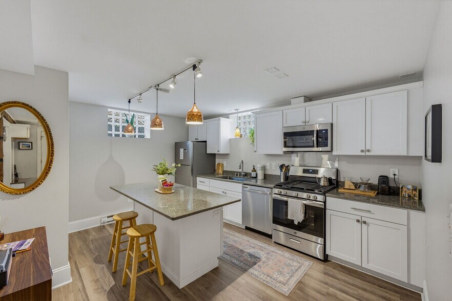 More Photos Of 2436 S Wentworth Ave, Milwaukee Apartments For Sale