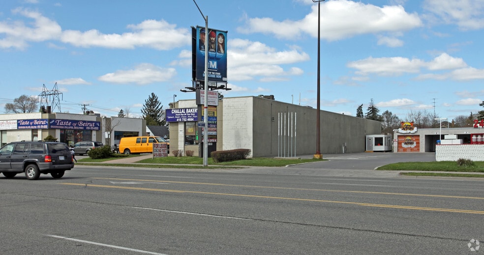 More Photos Of 1960 Lawrence Ave E, Toronto General Retail For Lease