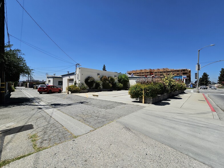 More Photos Of 1530 S Myrtle Ave, Monrovia Freestanding For Sale