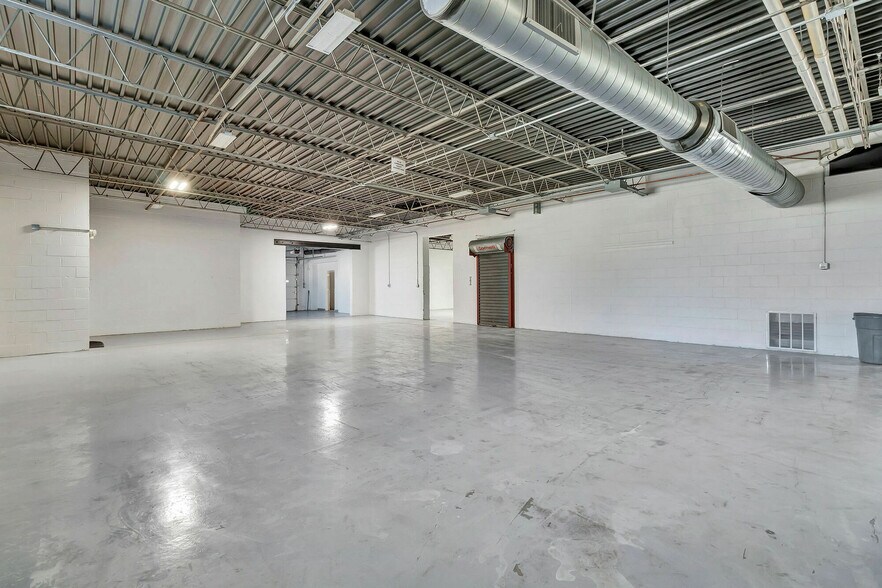 More Photos Of 415 Greenwell Ave, Cincinnati Service For Sale