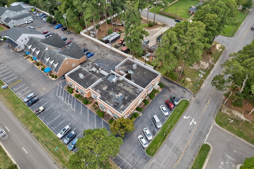 More Photos Of 2325 Sunset Ave, Rocky Mount Office For Sale