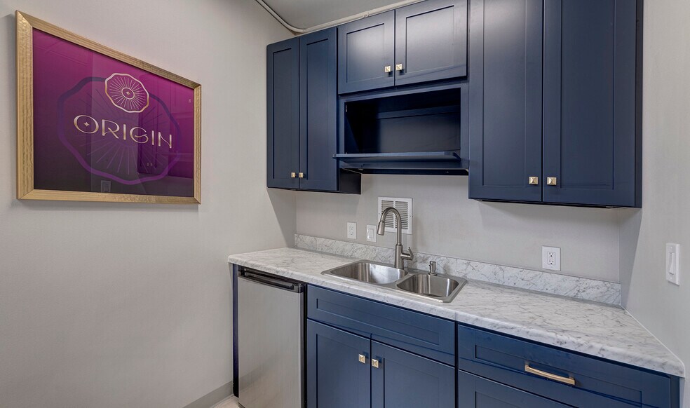 More Photos Of 1440 Blake St, Denver Office For Sale