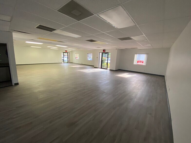 More Photos Of 13555 Automobile Blvd, Clearwater Medical For Lease