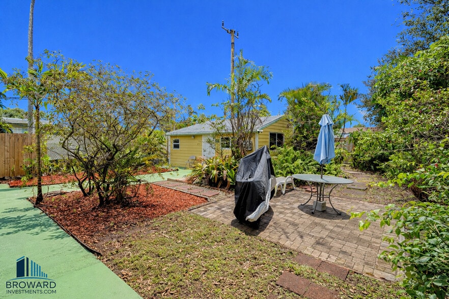More Photos Of 255 SW 15th St, Dania Beach Apartments For Sale