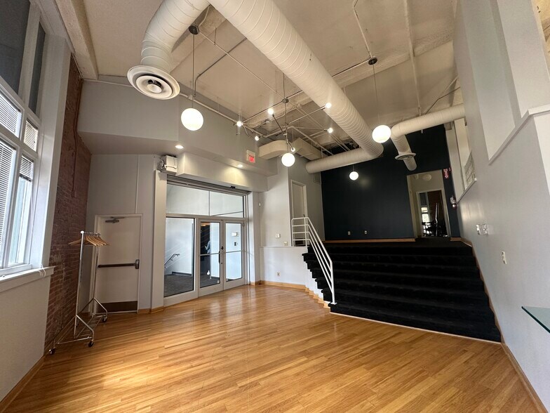 More Photos Of 401 E Court St, Cincinnati Office For Lease