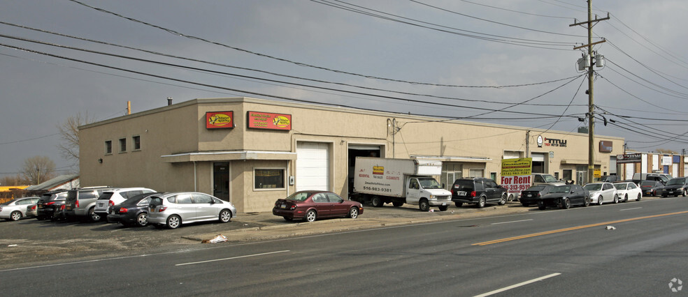 Primary Photo Of 3533-3539 Lawson Blvd, Oceanside Warehouse For Lease