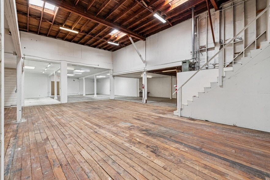 More Photos Of 65 Elmira St, San Francisco Warehouse For Sale