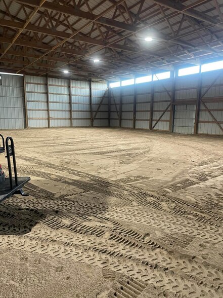 More Photos Of 7361 Zane Trail Rd, Circleville Horse Stables For Sale