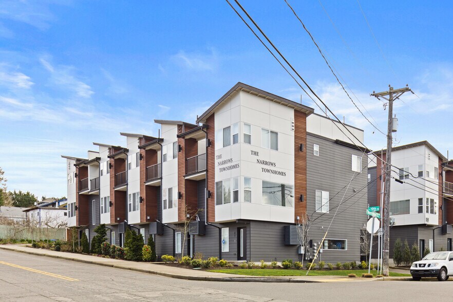 More Photos Of 8524 19th St W, Tacoma Apartments For Sale