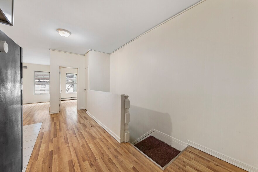 More Photos Of 11710 Jamaica Ave, Richmond Hill Apartments For Sale