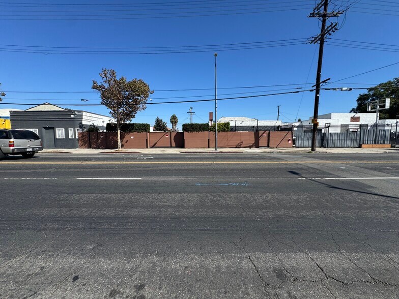 More Photos Of 6006 S Western Ave, Los Angeles Medical For Sale
